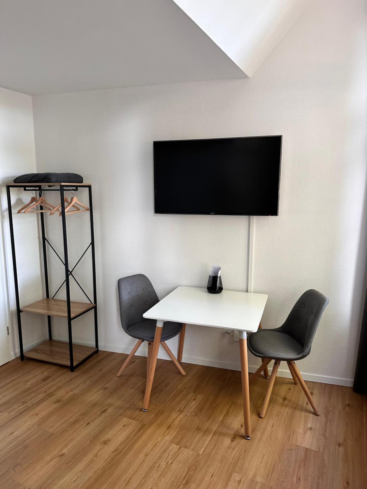 Zentrales Apartment Mit Parkplatz Hockenheim Exterior photo